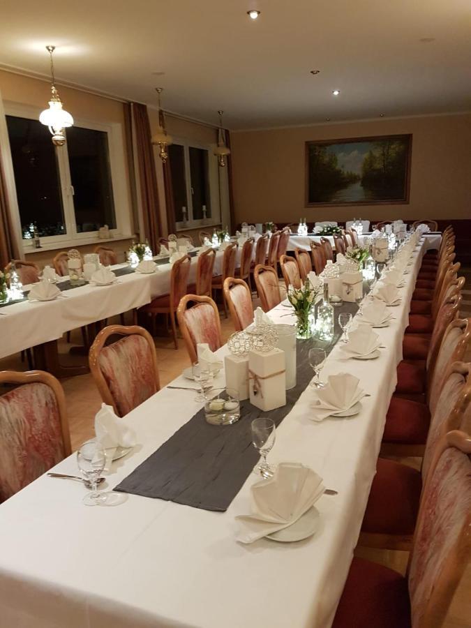 Hotel Trebeltal Деммин Экстерьер фото